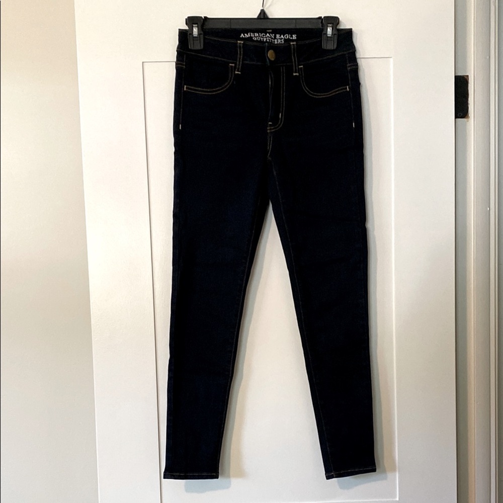NWOT American Eagle Outfitters Women's Dark Blue Skinny Jeans - Size 4 Short